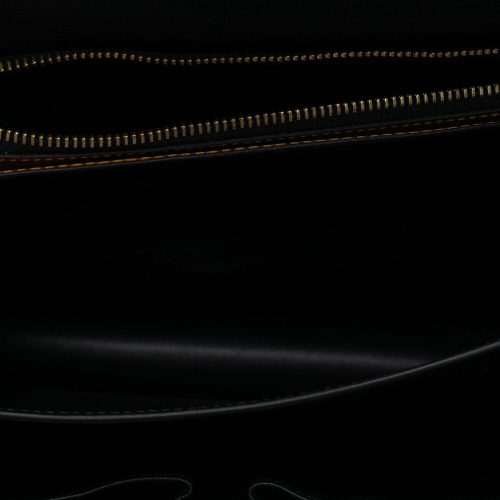 Pre-Loved Celine Medium Calfskin Classic Box - Picture 4 of 7